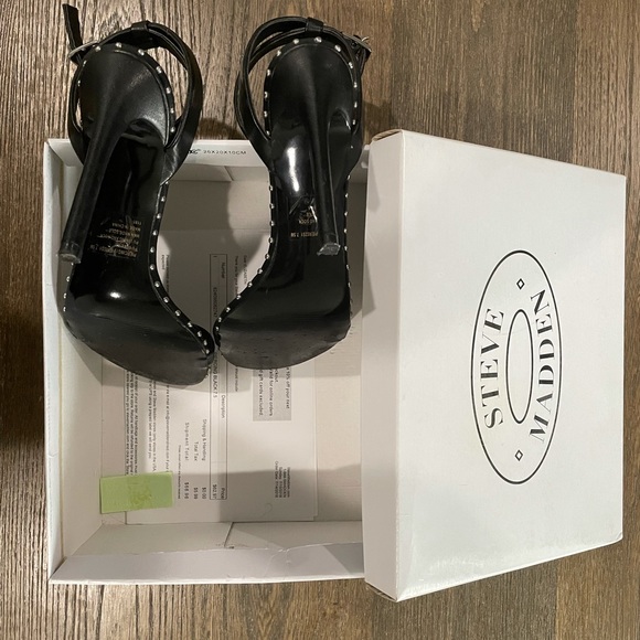 Steve Madden piercing studded sandal heels - Picture 5 of 7